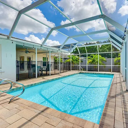 5 Mi To Dtwn Family-Friendly Sarasota Home
